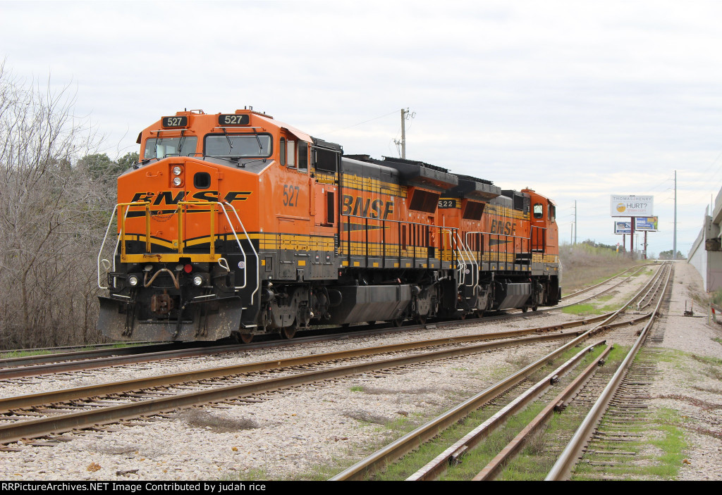 BNSF 527